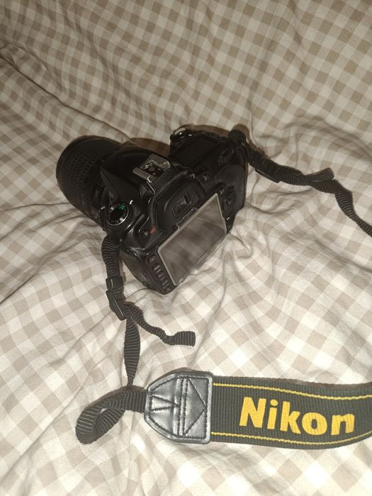 Nikon D90 z obiektywem + torba