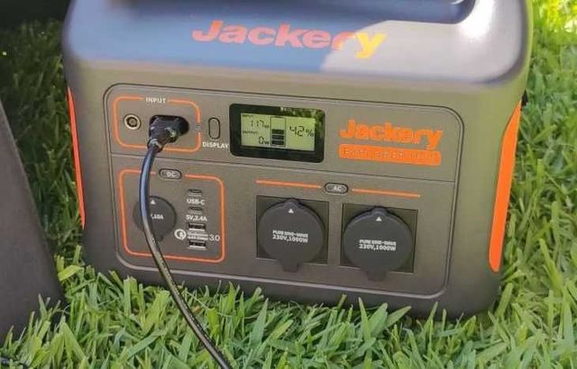 Портативная электростанция jackery explorer 1000 w