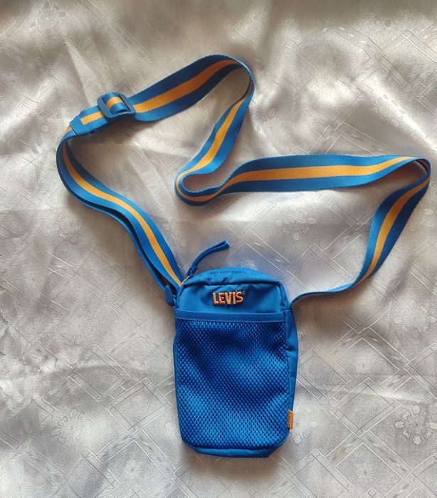Сумка месенджер levi's