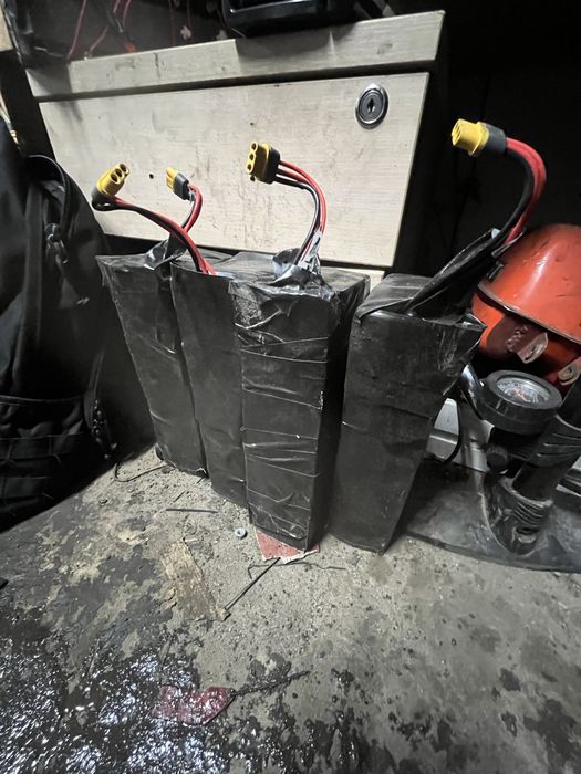 4szt Akumulator/Bateria 9.6Ah 20A