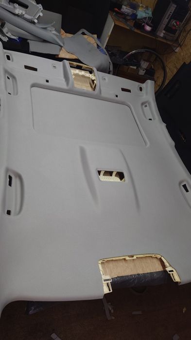 Ремонт/ Перетяжка потолка (стелі), стоек, дверних карт