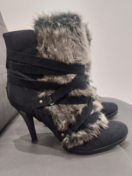 Kozaki marki Aldo rozmiar 38 z futerkiem