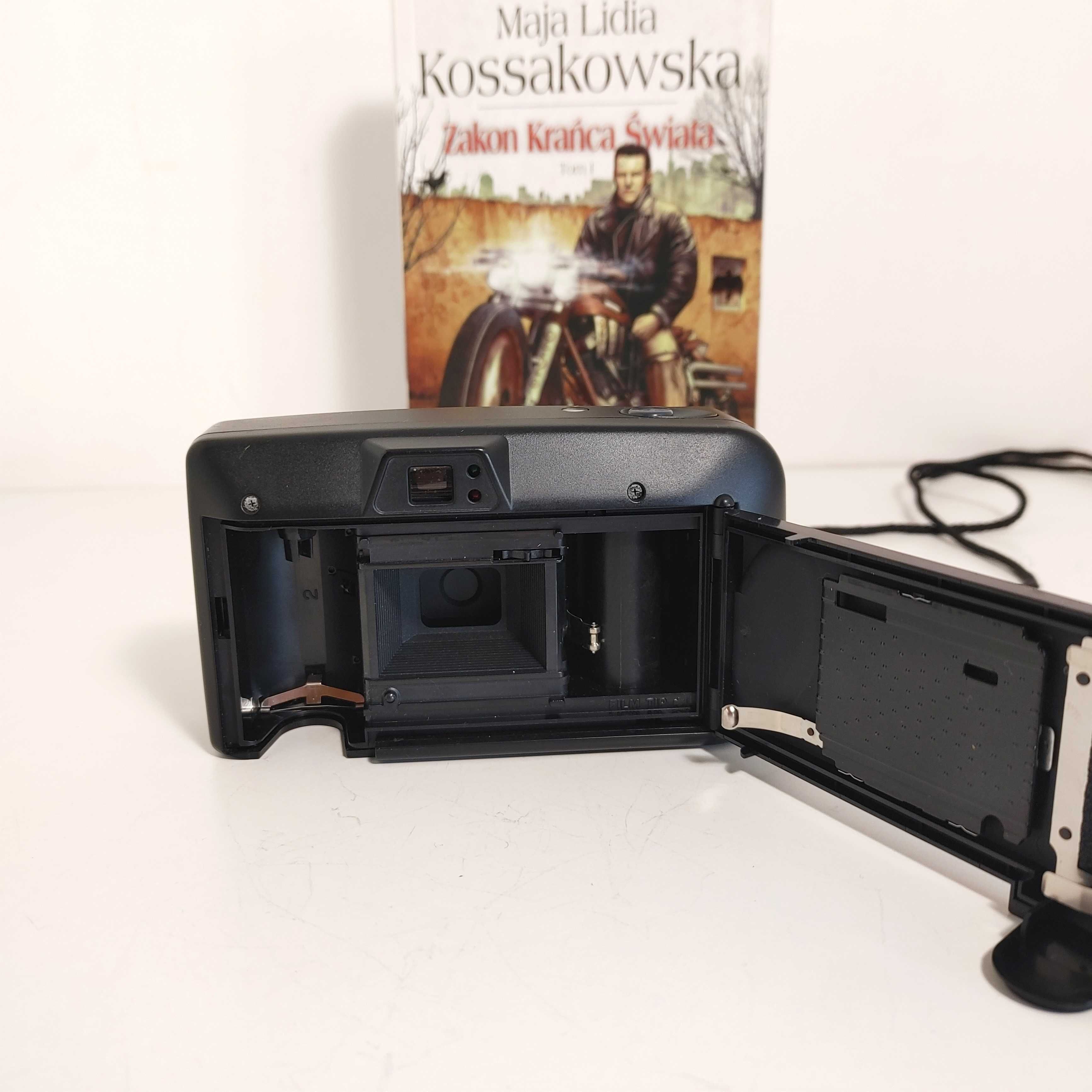 Analogowy aparat fotograficzny z 1995 roku MINOLTA C10 ładne RETRO