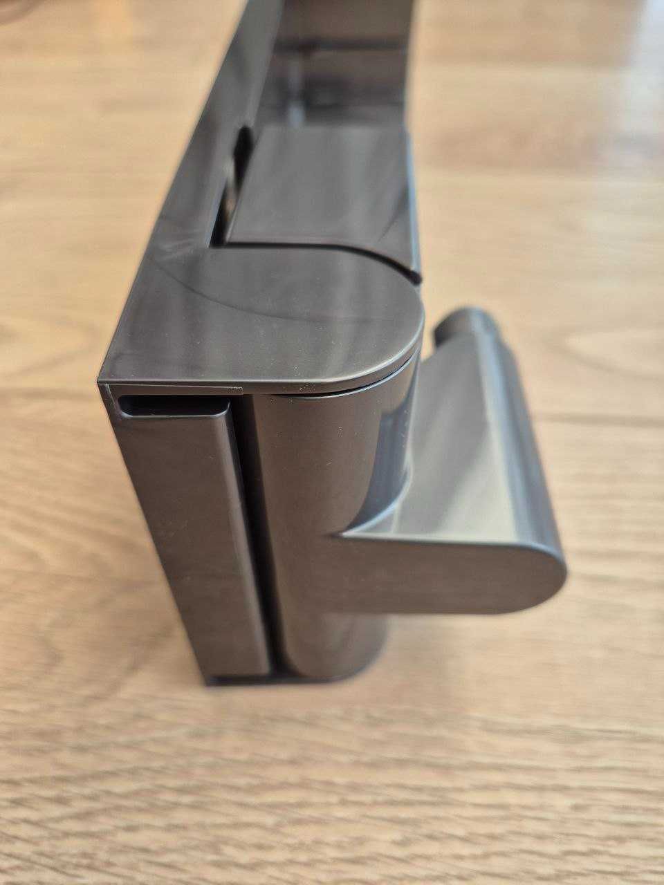 Вішак для Dyson V8