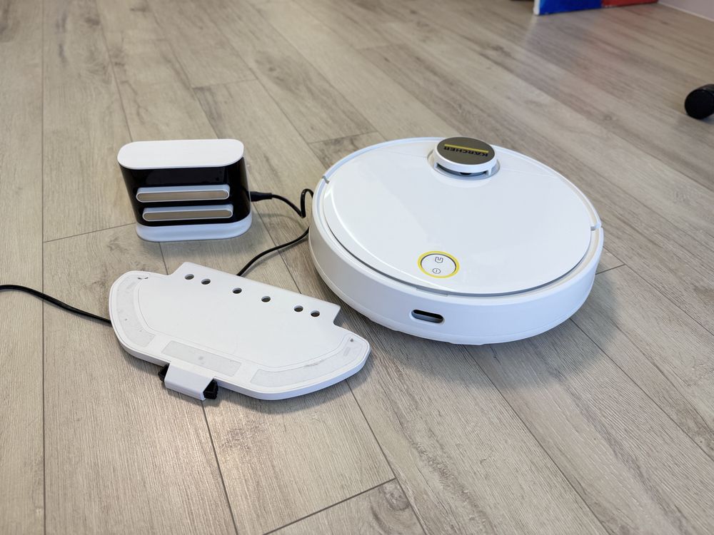 2 в 1 Робот пилосос з миттям підлоги Karcher rcv 3, як новий