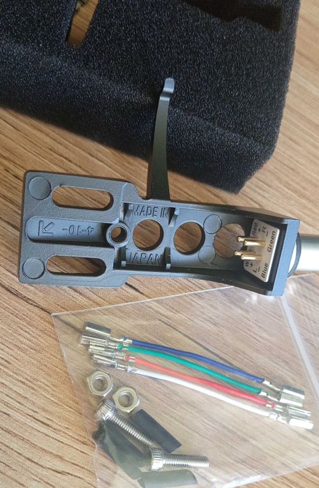 Headshell Technics  / - plus emblemat /