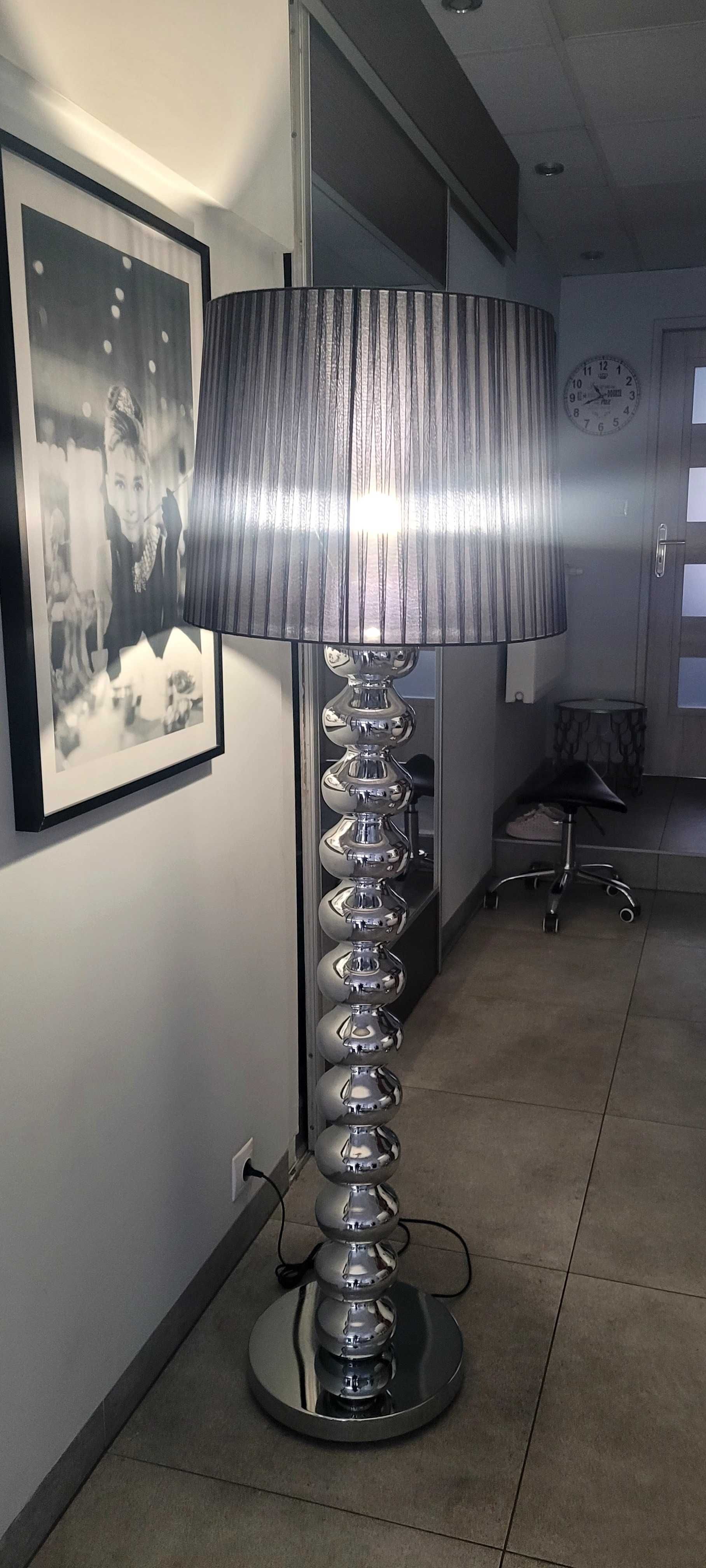 Lampe stojaca czarna srebna podstawa sprzedam 645zl