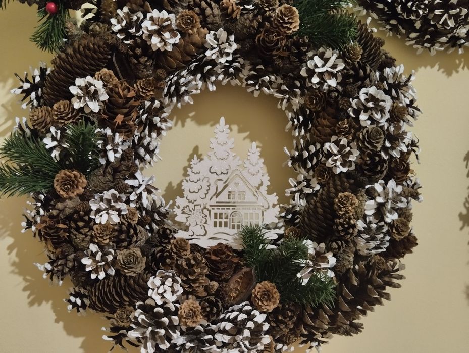 Щорічні віночки ручної роботи