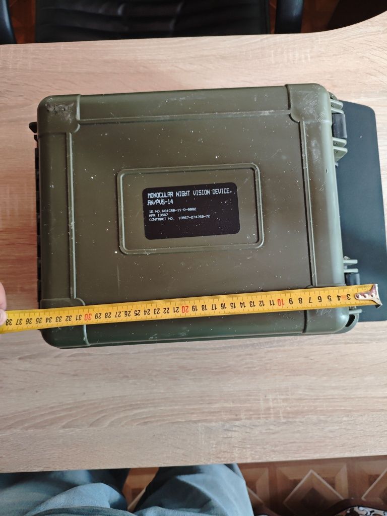 Ящик, кейс для pvs-14