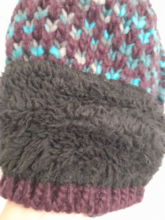 Regatta оригінальна жіноча в'язана зимова шапка