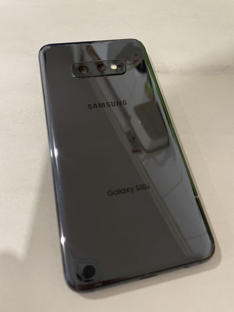 Samsung Galaxy S10e