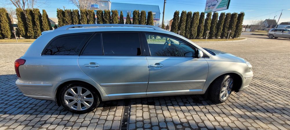 Продам Toyota Avensis t25 2.2 d4d