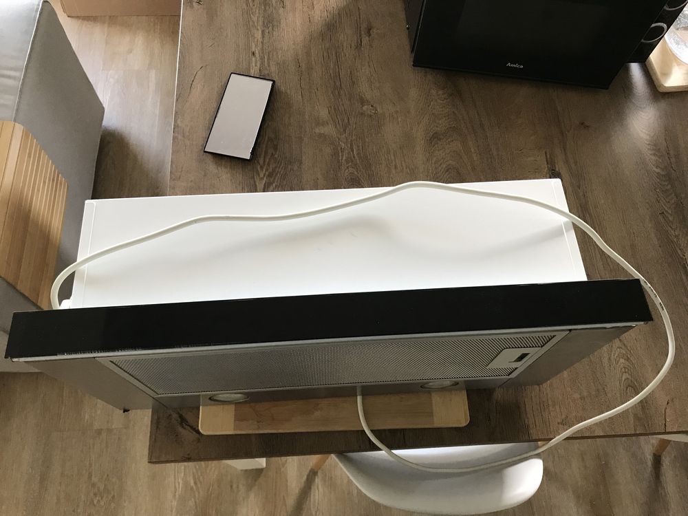 Okap Toflesz Vega 60 czarne szkło