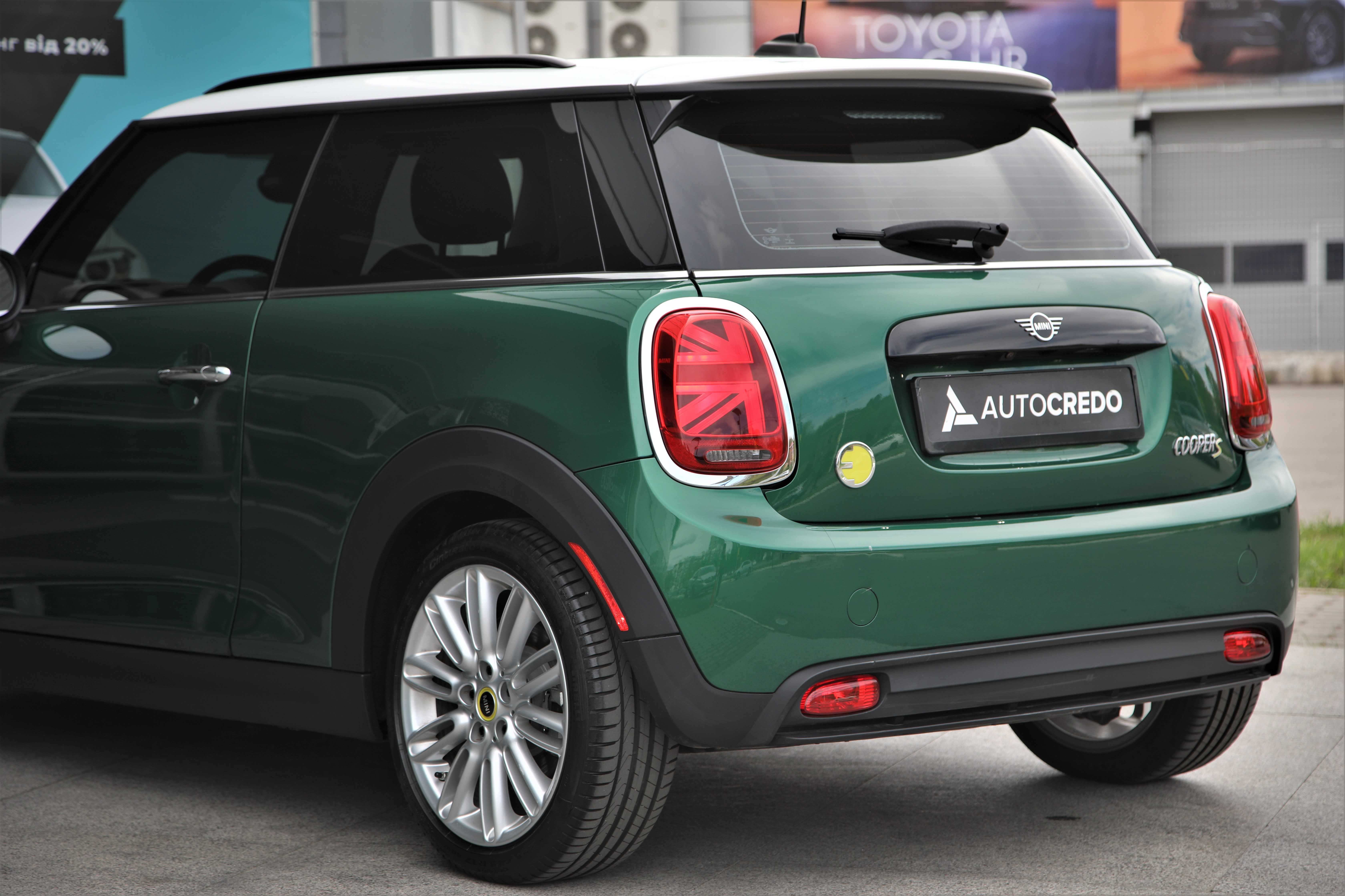 Mini Cooper SE 2021 року