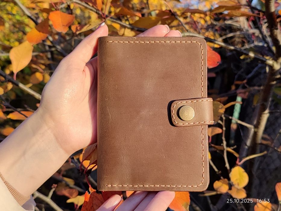 Шкіряне портмоне для документів. Обкладинка. Ручна робота