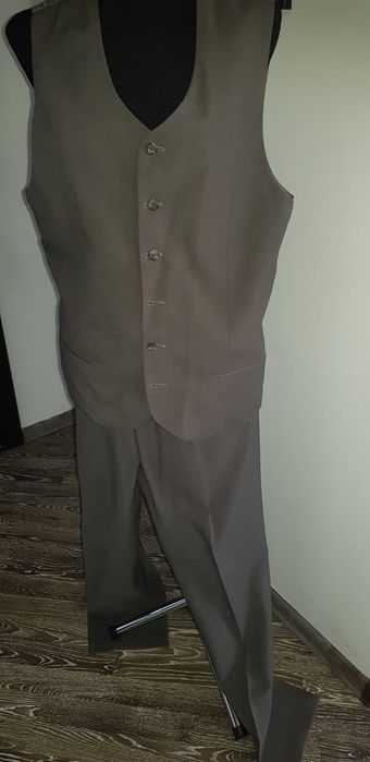 Garnitur męski trzyczęściowy marki Sunset Suits 188/112/98 -rozmiar XL