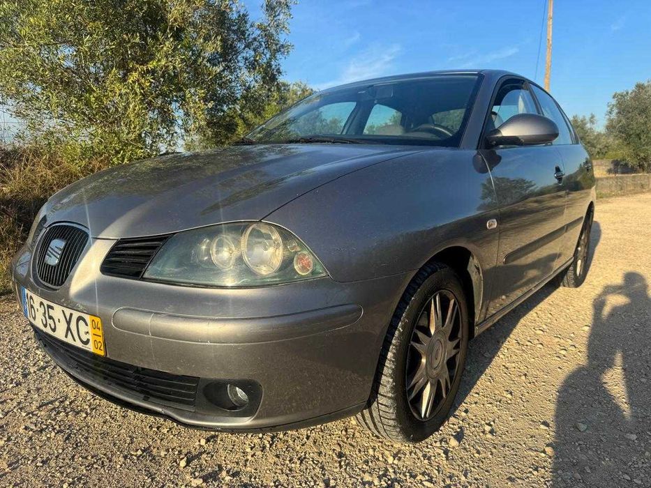 Seat Cordoba 1.4 TDI – 2004 | Económico & Confiável