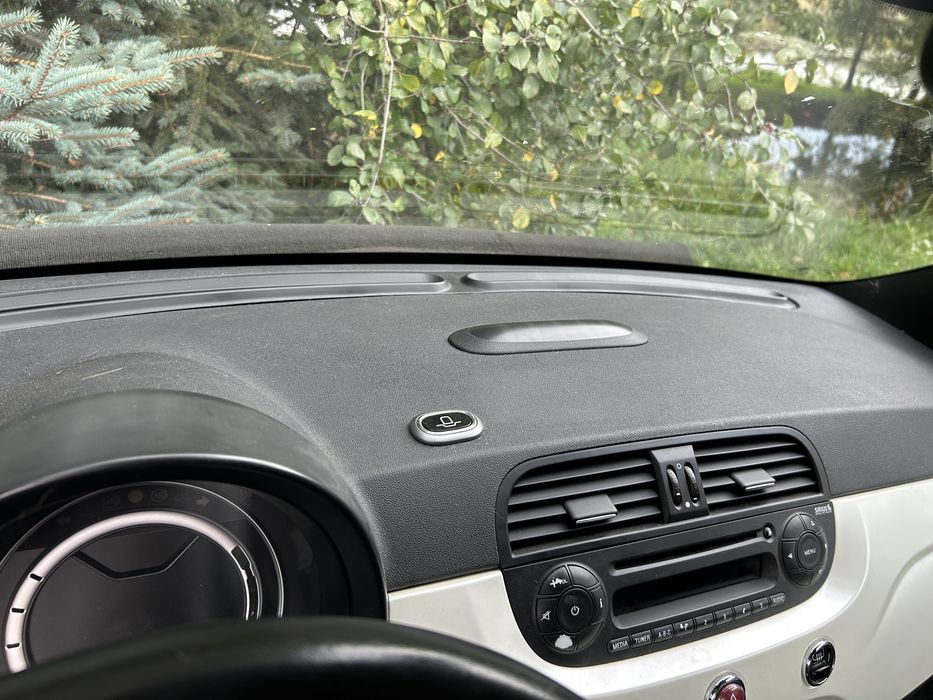 Fiat 500e 2015 deska rozdzielcza kokpit konsola airbag elektryk