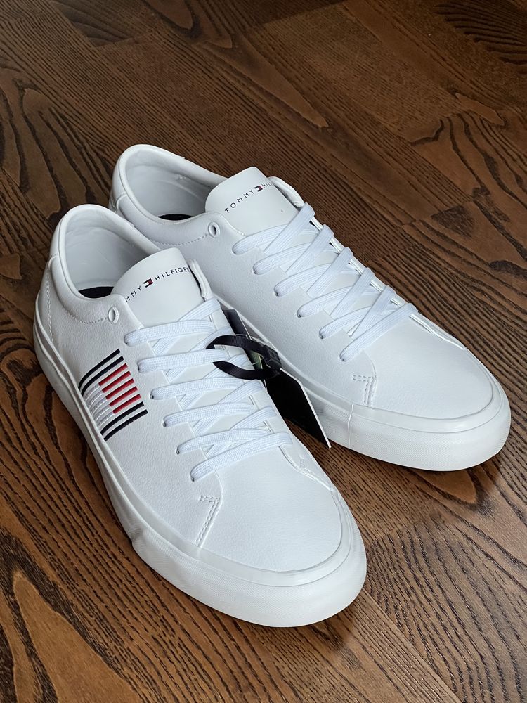 Кеди чоловічі Tommy Hilfiger Corporate Leather Sneaker FWOFWO2853 44р