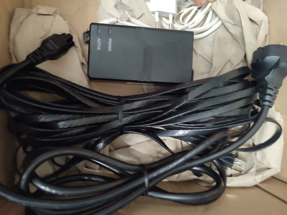Antena i router Internet 5G LTE advanced dłoni dwp1010 co i dłoni m30