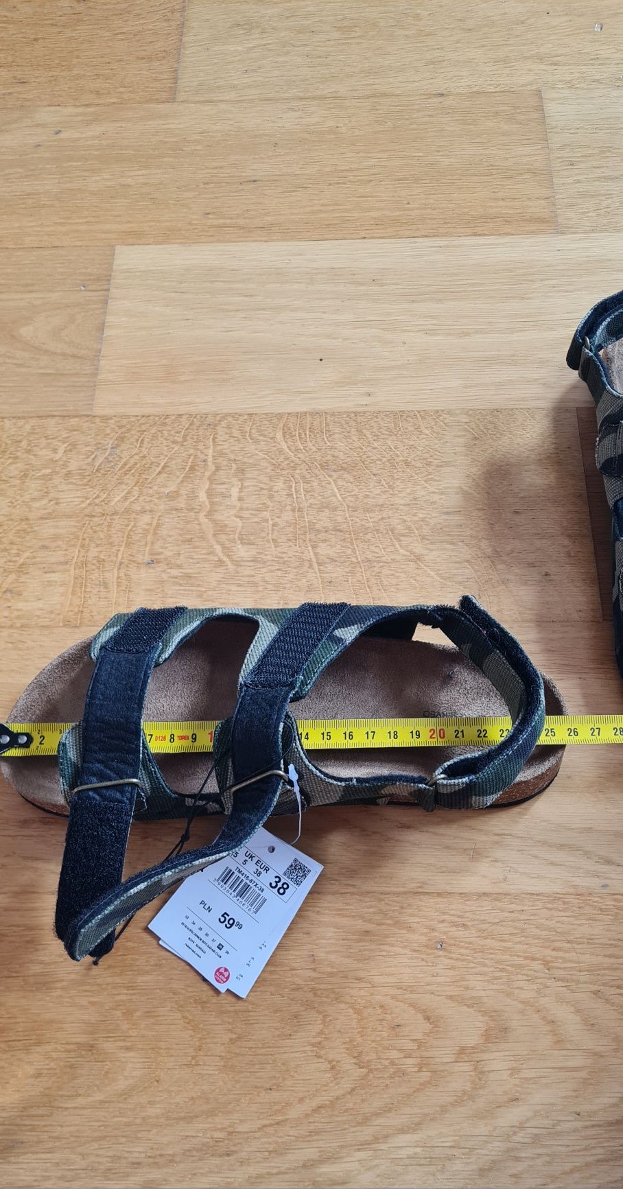 Sandały chłopięce r.38 Reserved nowe