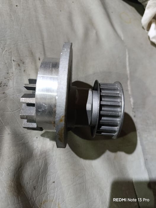 Новая помпа  на Ланос 1.5