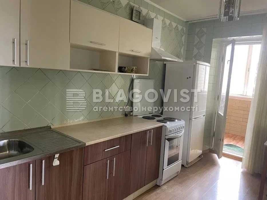 Продаж Антоновича 103-А, 3-к. кв ,70м.кв, Олімпійська м.Палац Україна