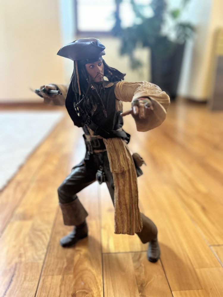 figurka Jack sparrow piraci z karaibów