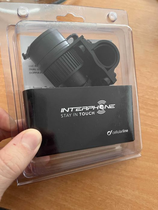 Adaptador USB Cellularline ACCMOTO2USB para mota