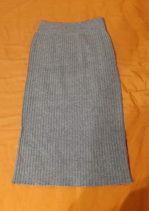 Костюм зі спідницею теплий