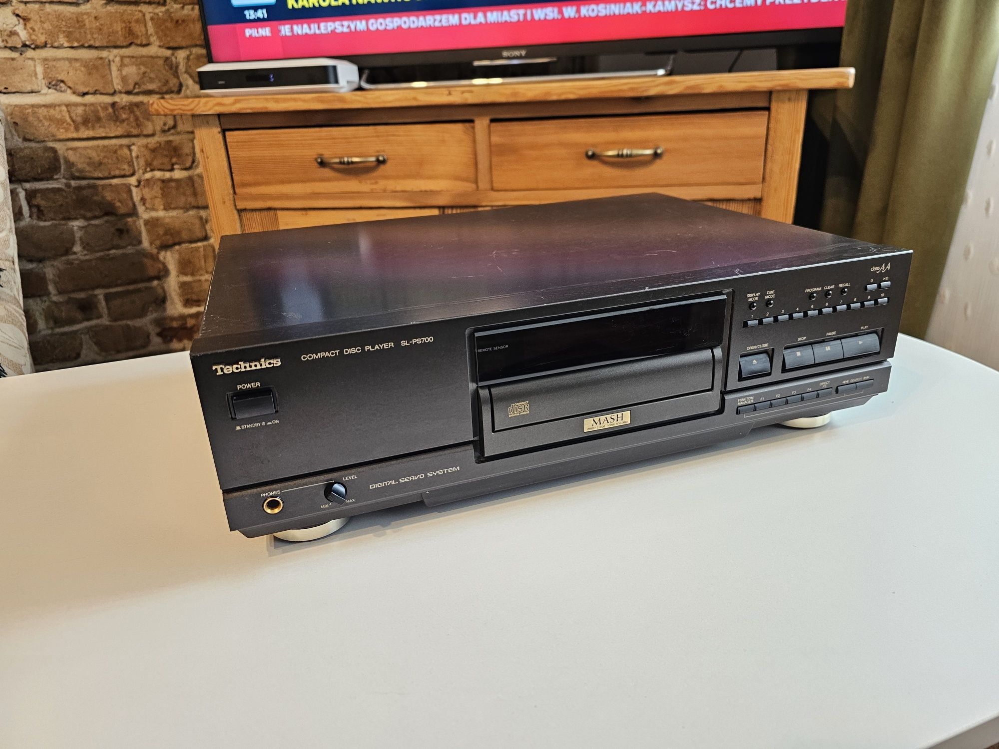 Odtwarzacz CD Technics SL-PS700