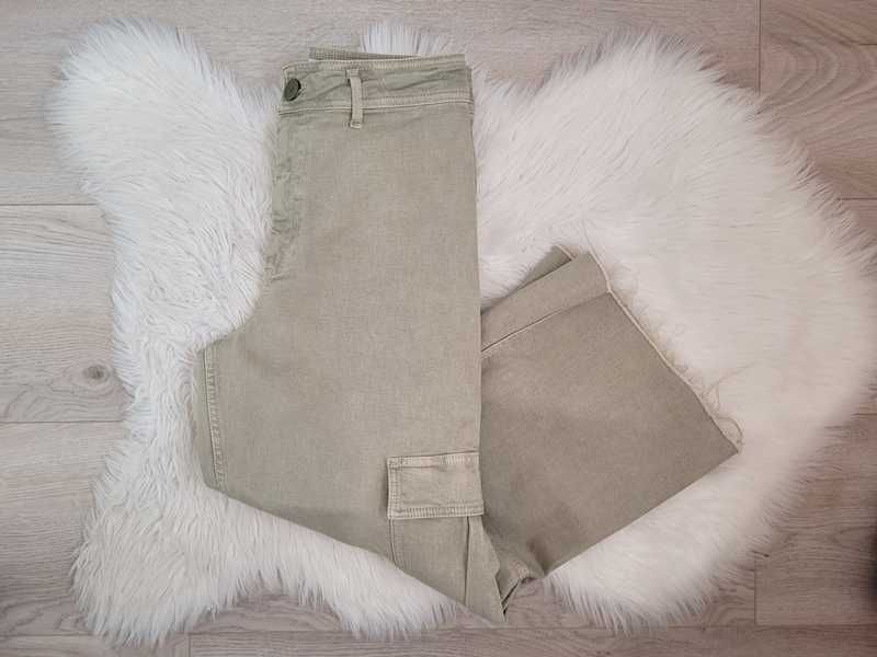 Khaki spodnie dżinsowe cargo / dżinsy z wysokim stanem, Zara 40 (L)