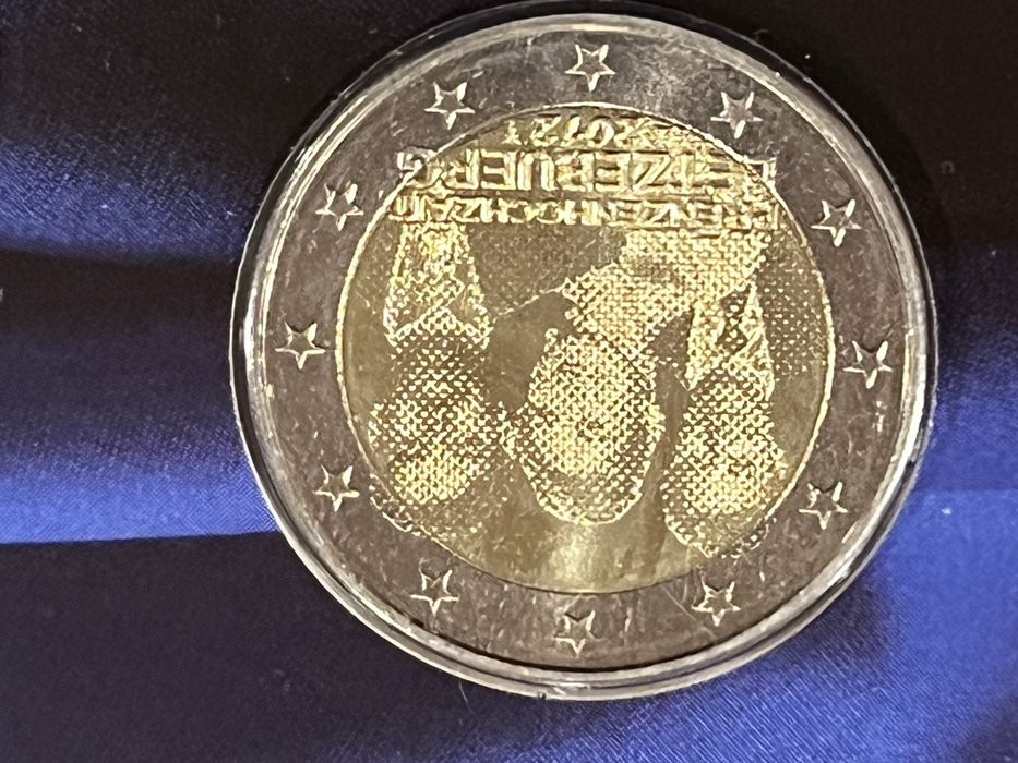 Moedas de varios paises e anos,de 2€ nao circulada, em blister. Philae