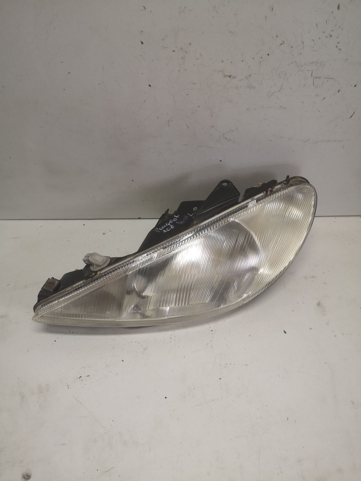 Peugeot 206 lampa reflektor lewy przód oryginalny