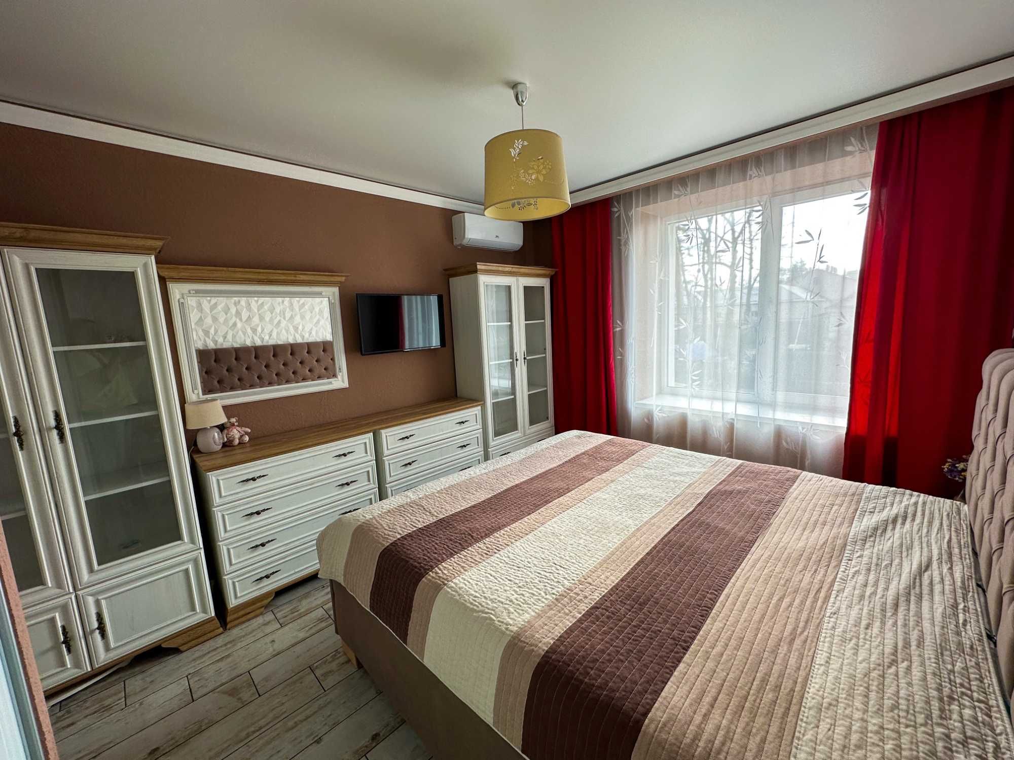 Евродвушка в Ірпіні (42 м.кв.) ВІД ВЛАСНИКА