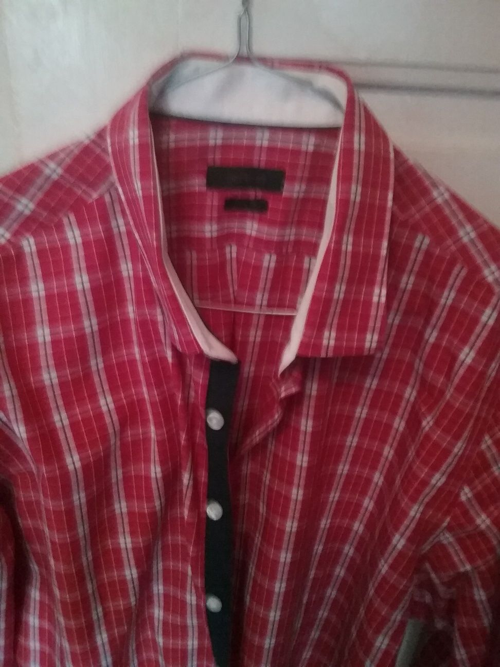 Vende se camisa Decenio