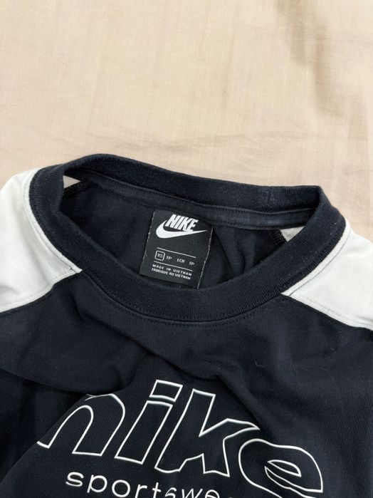 Оригінальна футболка Nike жіноча