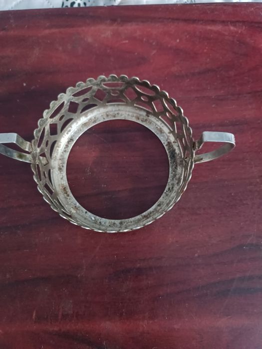 Koszyczek, uchwyt metalowy na cukiernicę średnica 10 cm