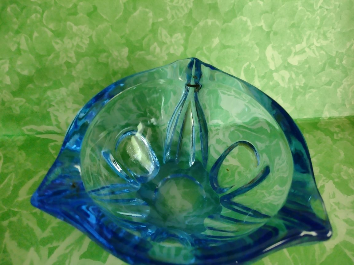 Popielniczka Wali HSG Ząbkowice szkło barwione w masie kolor niebieski
