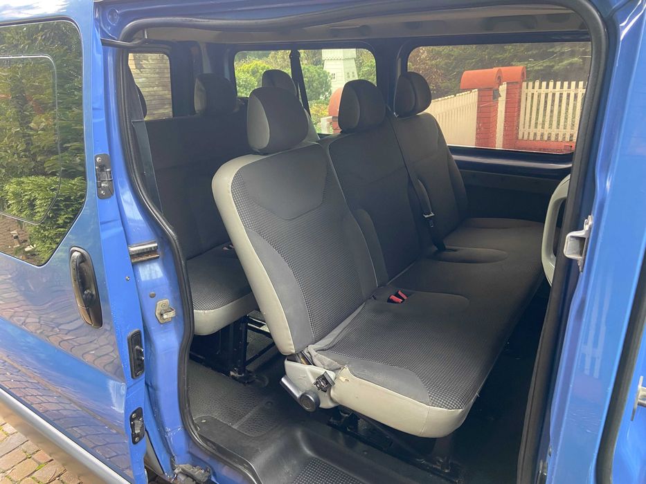 Renault Trafic 2.5TDI-2009-9 os Long 6-biegKlimAbsElek FVAT 23% ZAMIAN