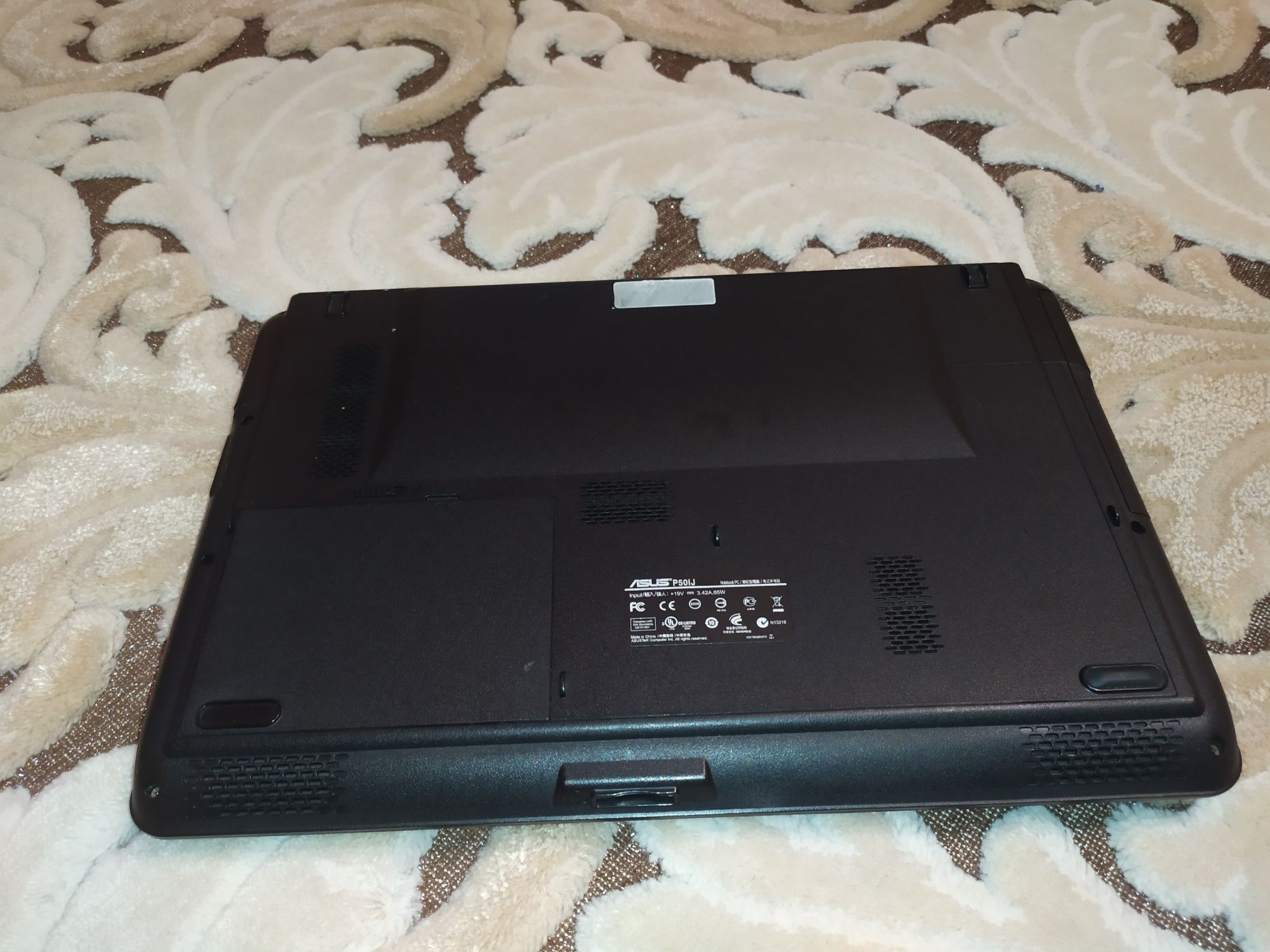 Ноутбук  Asus P50ij