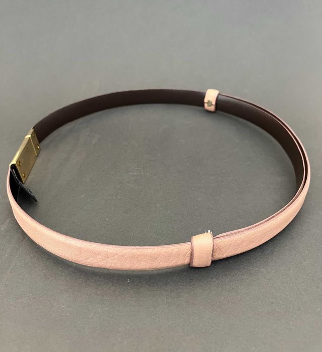 Cinto em pele nude com fecho dourado da Decénio 85 cm