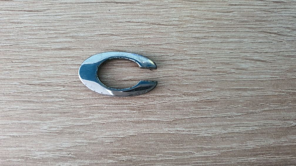 Ford focus mk2 literka napis emblemat nowe