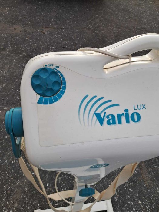 Вібро-масажер Варіо-Люкс із спеціальними насадками для масажу