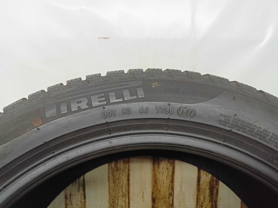 Pirelli SottoZero 3 RSC 245/45/18 2022r. 100V 7,1mm (3403)