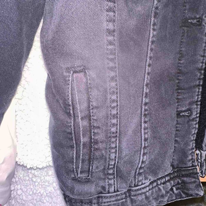 Продам жіночу джинсову куртку i8 Denim