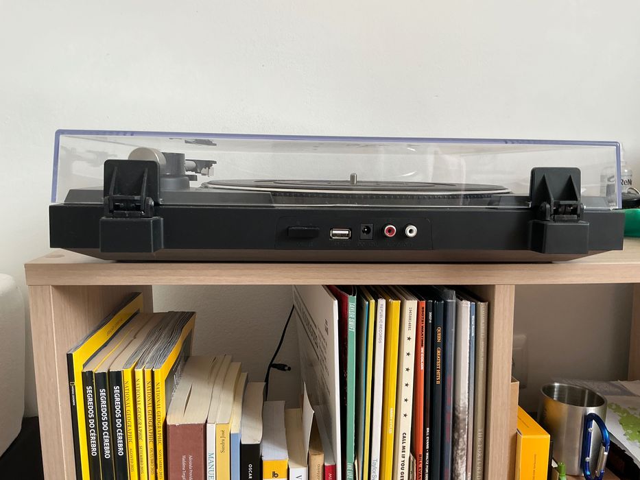 Gira-Discos JVC AL-F50B