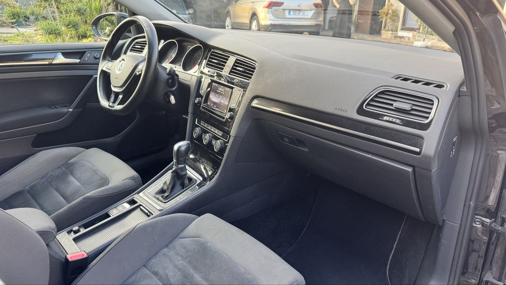 Volkswagen Golf VII 1.6 TDI Highline DSG - Nacional