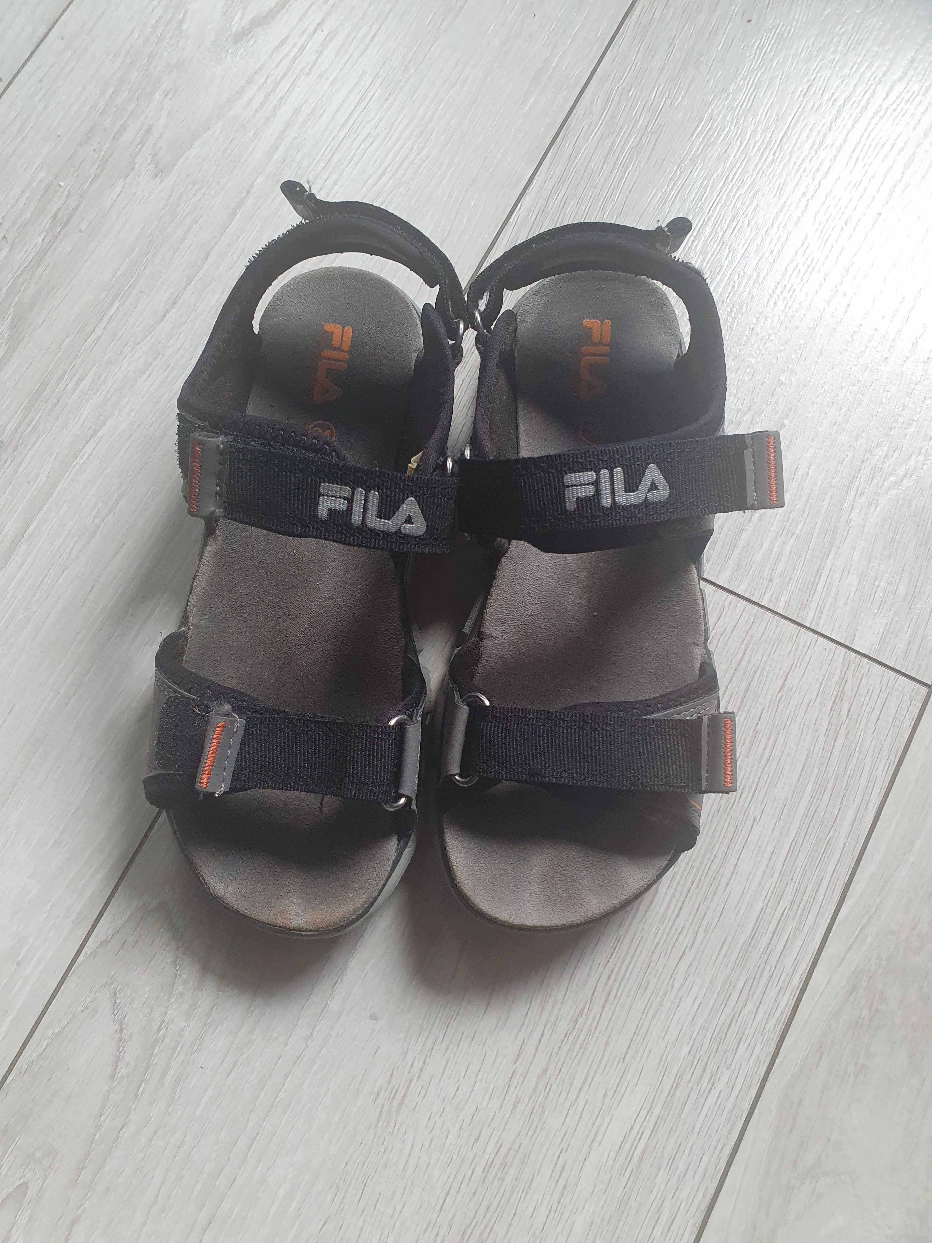 Sandałki FILA Chłopiec + T-shirty