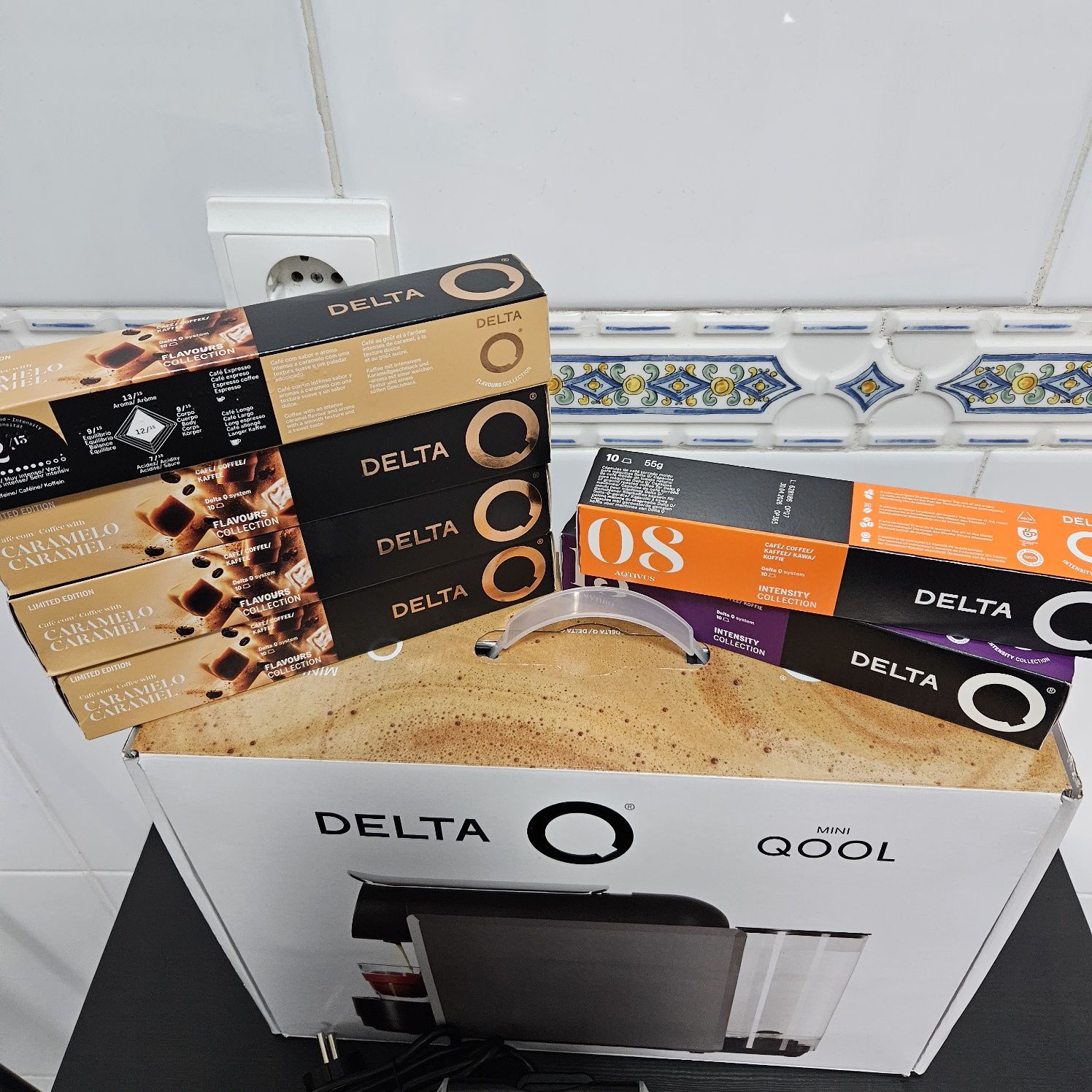 Máquina de Café Delta Q Mini Qool Cinzenta-Oferta de 60 Cápsulas.